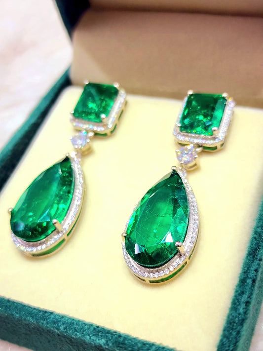 Green Syenthetic Emerald's in 925 silver with Surrounding Moissanite - KGP GEMS
